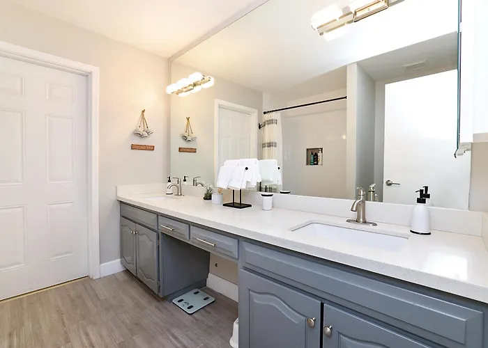 Holiday home Pegasus - Modern Getaway With Pool & Game Tempe