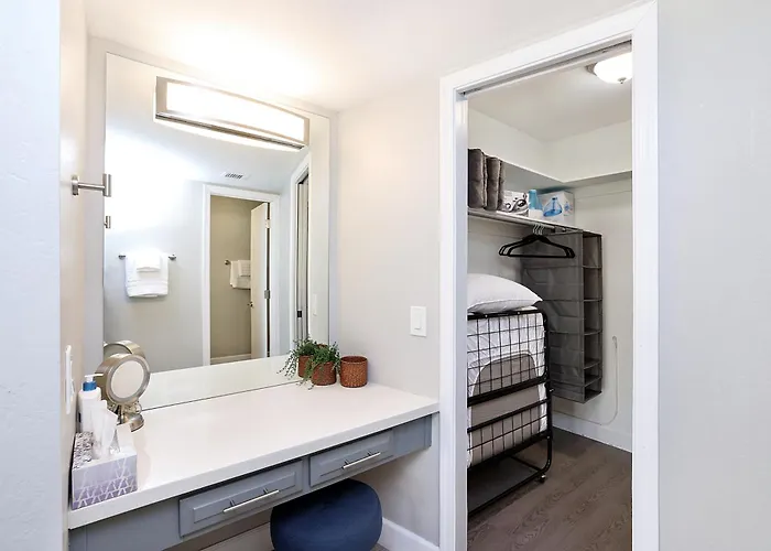 Holiday home Pegasus - Modern Getaway With Pool & Game Tempe