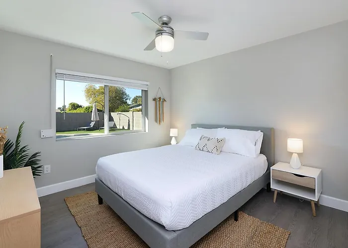 Pegasus - Modern Getaway With Pool & Game *